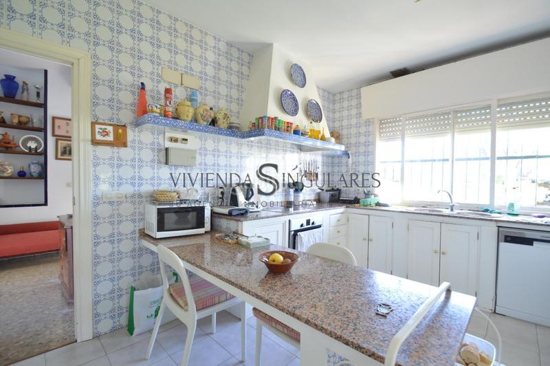 Foto b58cbe15-7646-40c3-8c11-2a9ebf629870. Chalet villa en alcalá de guadaíra en Oromana Alcalá de Guadaira