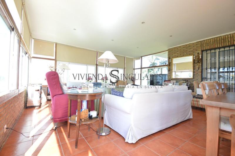 Foto e67dce83-7b90-4d49-834f-5e15fe19b1bf. Chalet villa en alcalá de guadaíra en Oromana Alcalá de Guadaira