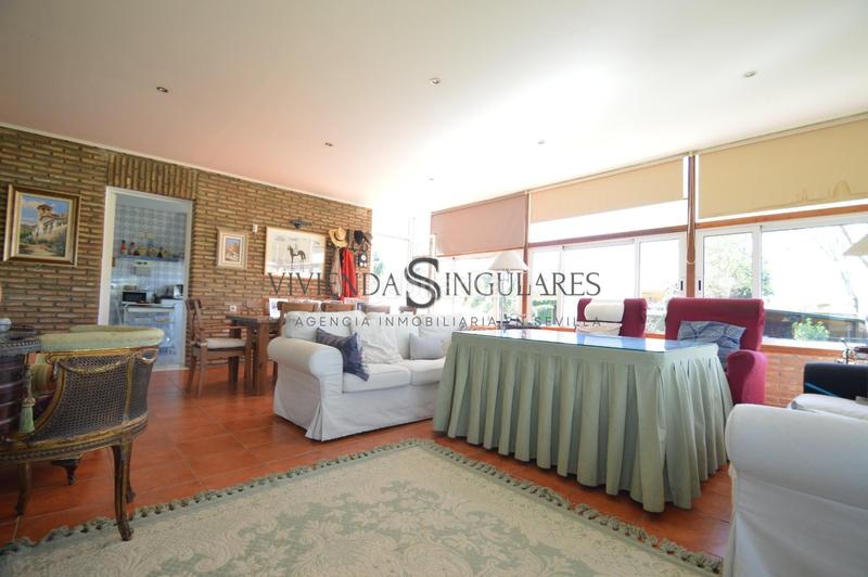 Foto f4de43b0-ec79-4c83-8dd7-af2caf3ebf5c. Chalet villa en alcalá de guadaíra en Oromana Alcalá de Guadaira