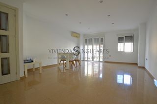 Pis a Bellavista. Amplio y luminoso piso reformado en bellavista, sevilla!