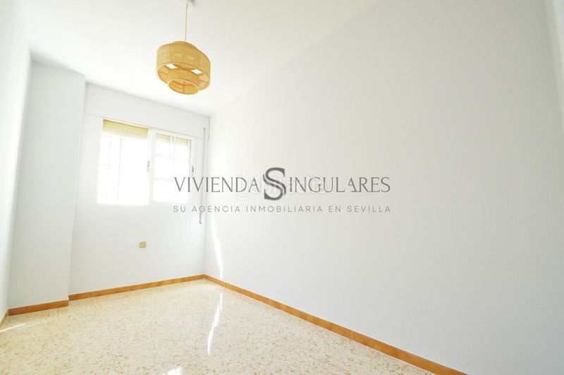 Foto ca8d24fb-6991-4cd2-a111-a3eb1afb464a. Pis a San Carlos - San José Sevilla