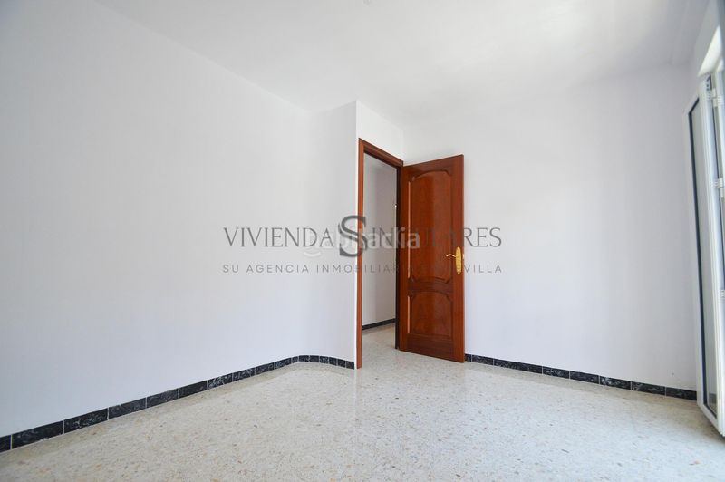 Foto 54a8f5a6-b9f3-4d99-822d-948c961a1ddc. Pis a Bellavista Sevilla