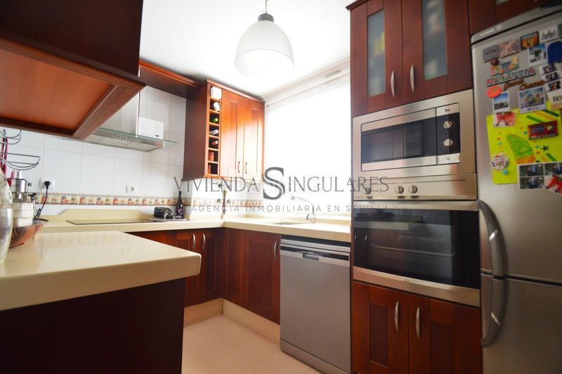 Foto 1d295ec6-303f-4857-8a87-434aadaed24c. Rent flat with heating parking in San Carlos - San José Sevilla