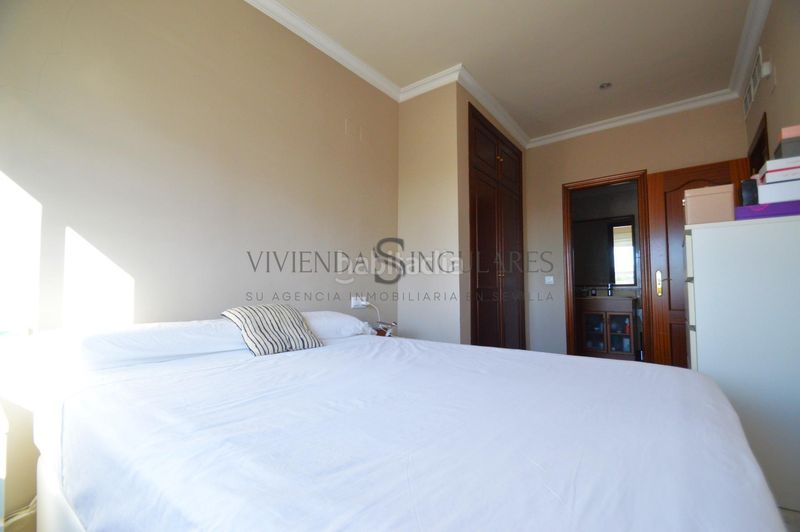 Foto 2ec7f42e-df99-4bcc-b33b-40ece05918a2. Rent flat with heating parking in San Carlos - San José Sevilla