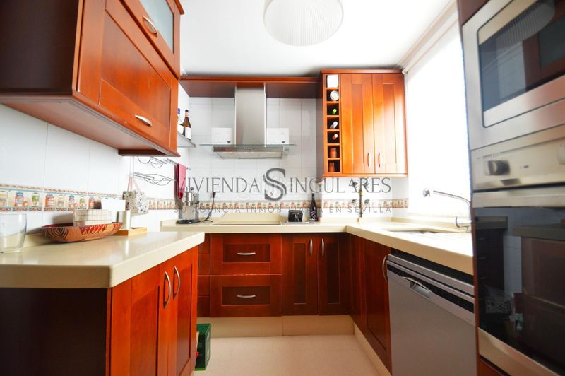 Foto bd7256e5-296d-4dbb-8c71-3c54248fe457. Rent flat with heating parking in San Carlos - San José Sevilla