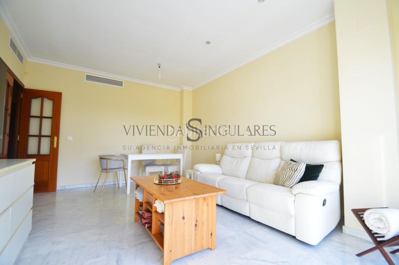 Foto e07ba8f7-0468-4c30-95ed-9e6c20c6eb2d. Rent flat with heating parking in San Carlos - San José Sevilla