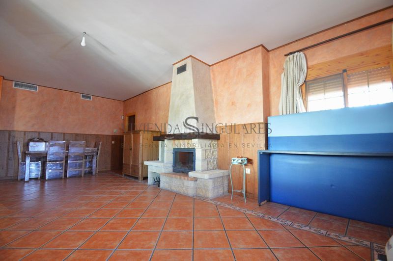 Foto 00e4c812-f30a-4c1e-aab8-fff680807698. Xalet amb aparcament piscina a Carmona