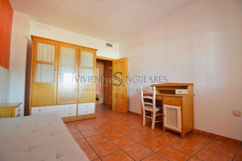 Foto 5401d91b-1e6b-4f63-a4f3-eb89366e19d0. Xalet amb aparcament piscina a Carmona