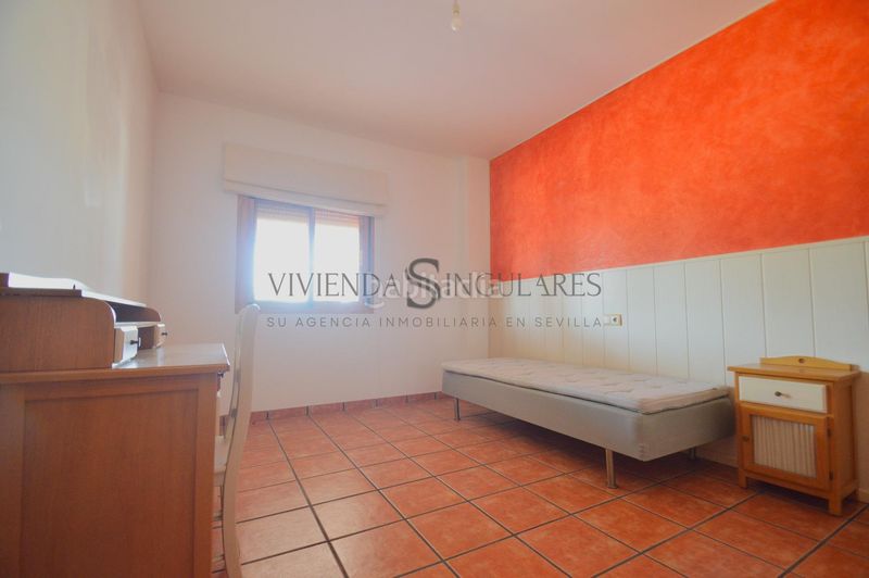 Foto 5dd52f20-79fe-40a0-bc8d-562ac8e81333. Xalet amb aparcament piscina a Carmona