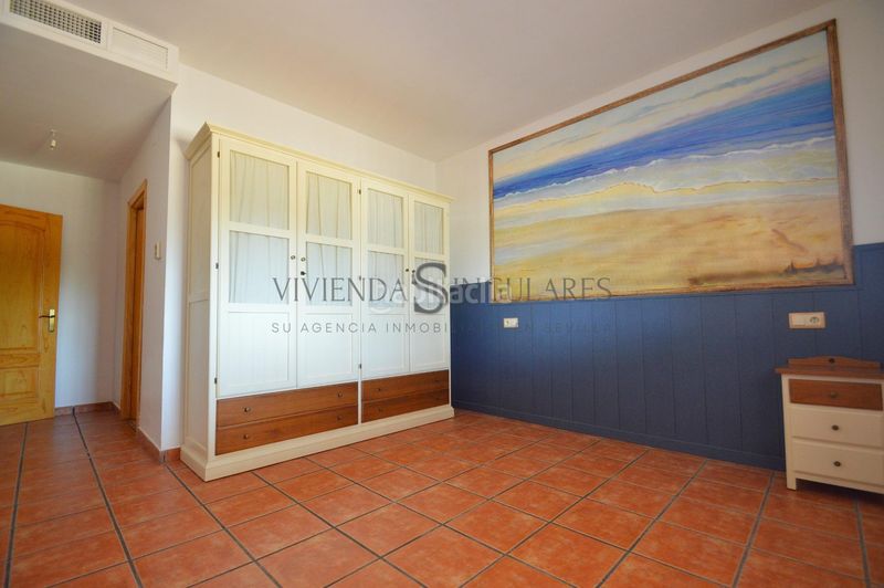 Foto af54b598-5388-4366-9424-c2b5c4038914. Xalet amb aparcament piscina a Carmona