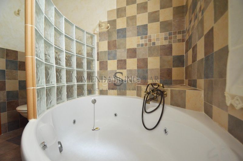 Foto b13586f5-6d58-4988-9e4a-6c2199e1a939. Xalet amb aparcament piscina a Carmona