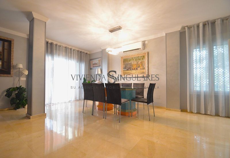 Foto b7e13632-30ea-48ab-937e-38062768e0d8. Casa aparellada amb aparcament piscina a Santa Clara Sevilla