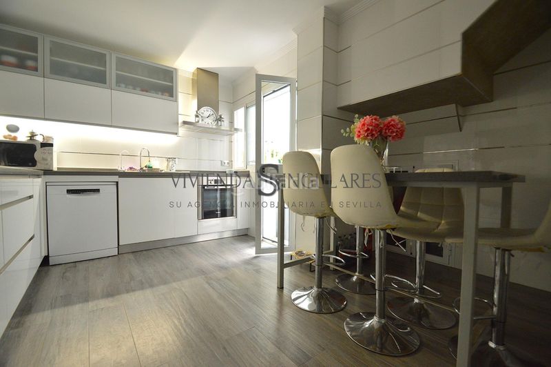 Foto ca393fb5-2ce9-4a72-b6f5-375778ce9b3d. Casa aparellada amb aparcament piscina a Santa Clara Sevilla