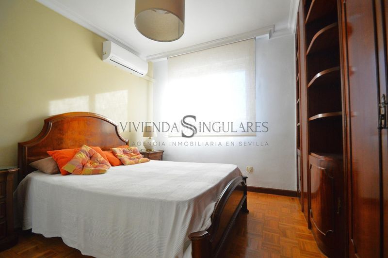 Foto 3c86f81a-1531-449c-9a51-d673ba8b1338. Rent flat in Cruz Roja Sevilla