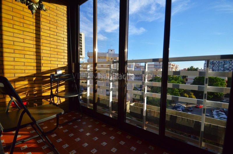 Foto 3ee3cabb-c1ad-46ed-9aaa-0c4363089ab2. Rent flat in Cruz Roja Sevilla
