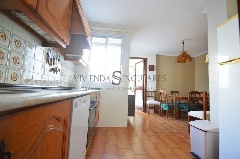 Foto dca9948b-237c-4b56-ac0e-62ff35bd3ddc. Rent flat in Cruz Roja Sevilla