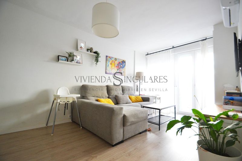 Foto f7824378-6a49-497f-bf04-d83aa55b72e5. Etagenwohnung in Cruz Roja Sevilla
