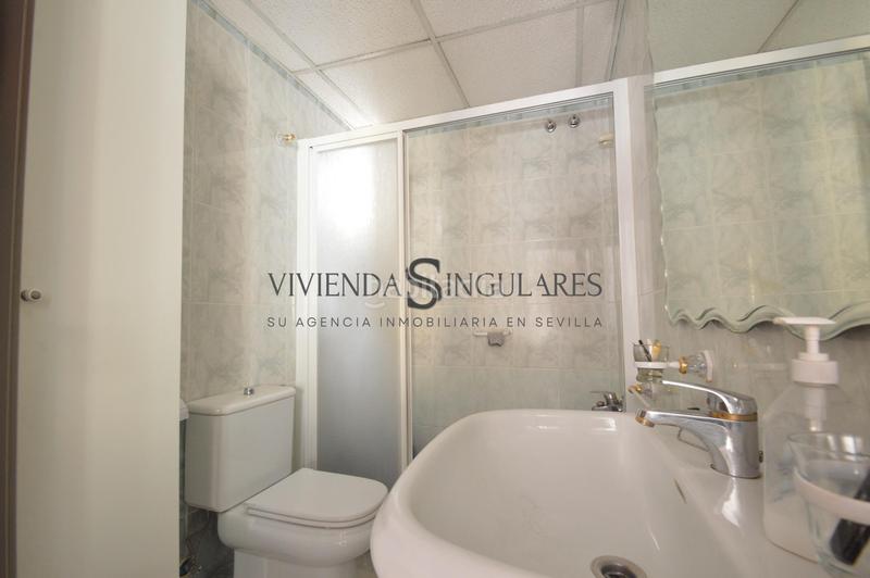 Foto 5306ac1d-7106-41dd-9d4f-91d3a1c46b38. Pis amb calefacció a Triana Oeste Sevilla