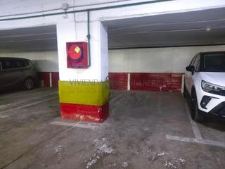 Alquiler Parking coche en Cruz Roja. Plaza de garaje para moto en santa maría de ordás