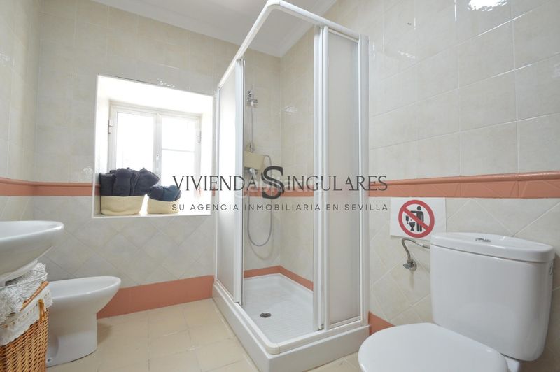Foto 857004f1-4c02-4ef8-a004-b9ae5f404881. Casa adossada amb calefacció a Cazalla de la Sierra