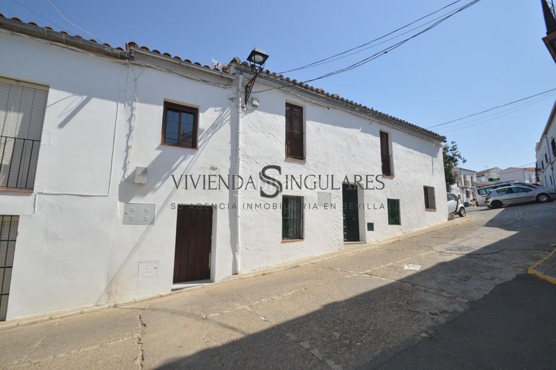 Foto ddc4dd01-1291-40d4-9105-0c30fd0fa541. Casa adossada amb calefacció a Cazalla de la Sierra