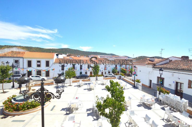 Foto 0d22a5c7-d5aa-423a-9ac4-bc2292492119. Casa a Arroyomolinos de León