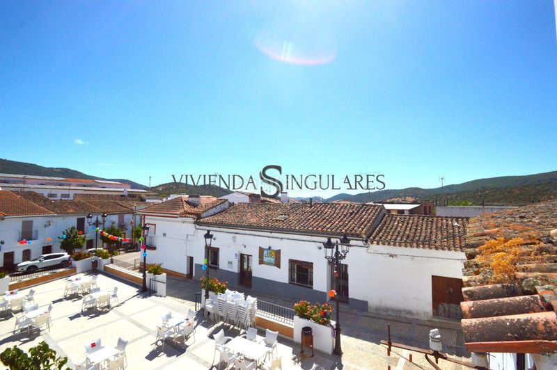 Foto 3a3d85ae-ef52-4242-8806-c84ad43e8941. Casa a Arroyomolinos de León