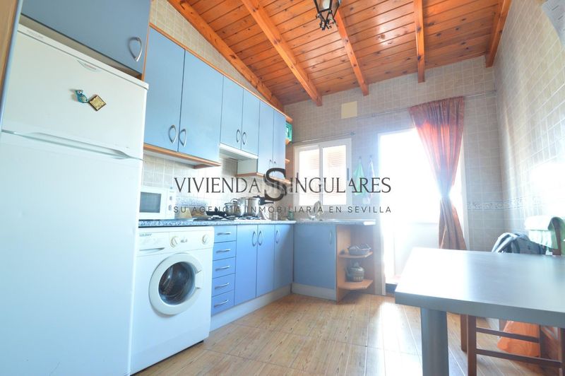 Foto 43cee113-2823-4e10-a6c8-7c5b340bc0f2. Casa a Arroyomolinos de León
