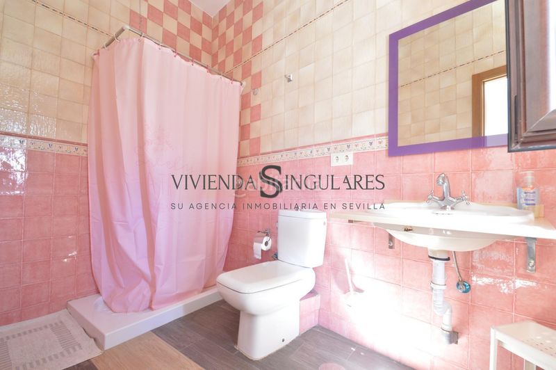 Foto 47bc711a-3a0f-47dd-9c95-819a8b092131. Casa a Arroyomolinos de León