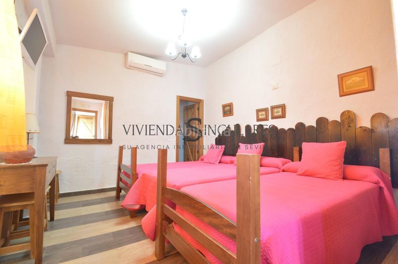 Foto 7d950f9f-8097-4347-b743-81d2d41d9d7a. Casa a Arroyomolinos de León