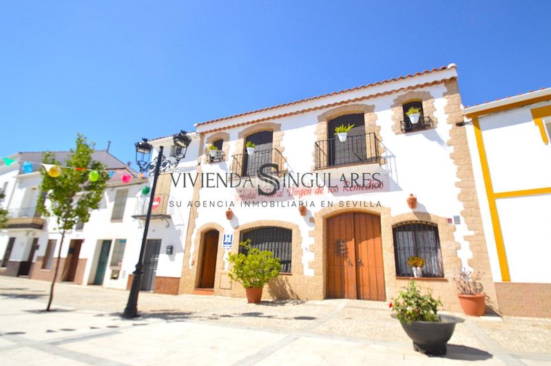 Foto de5d772e-2da2-4557-8568-9fbb5ef30088. Casa a Arroyomolinos de León
