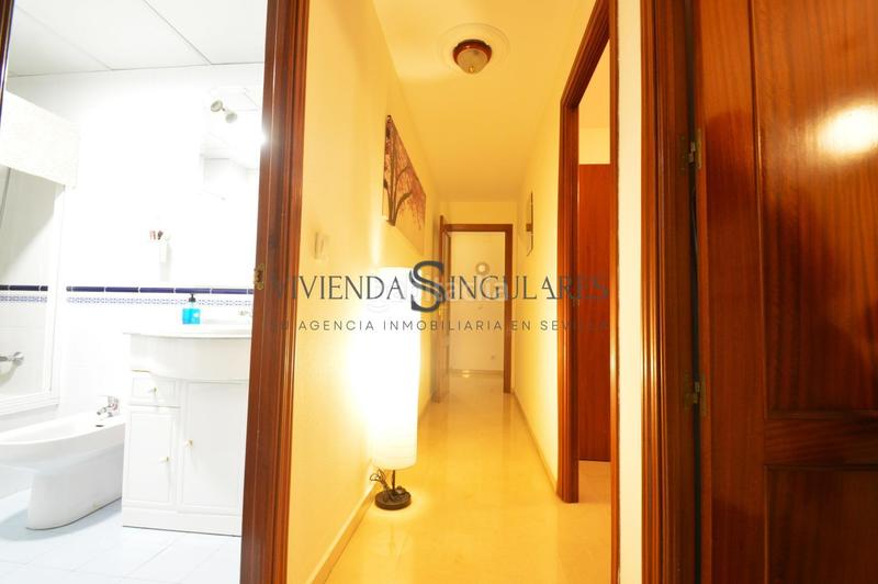 Foto 8fd0d18d-1e81-44fb-af2c-7a08b5e05c2d. Affitto appartamento con riscaldamento parcheggio piscina in Sevilla