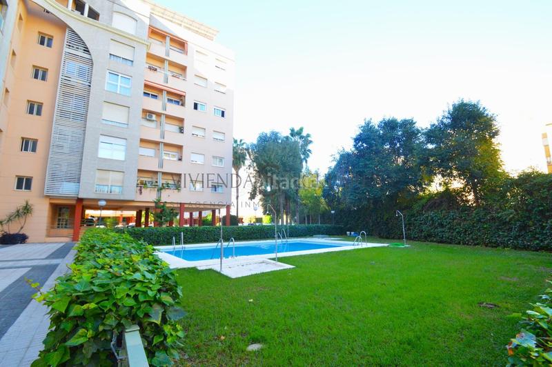 Foto c99ad1c2-95f7-49e0-9700-26134a2fce98. Affitto appartamento con riscaldamento parcheggio piscina in Sevilla