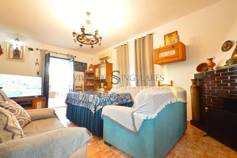 Foto 09332ba6-bac7-49da-9834-a2ca36f0ece4. Xalet amb aparcament piscina a Carmona