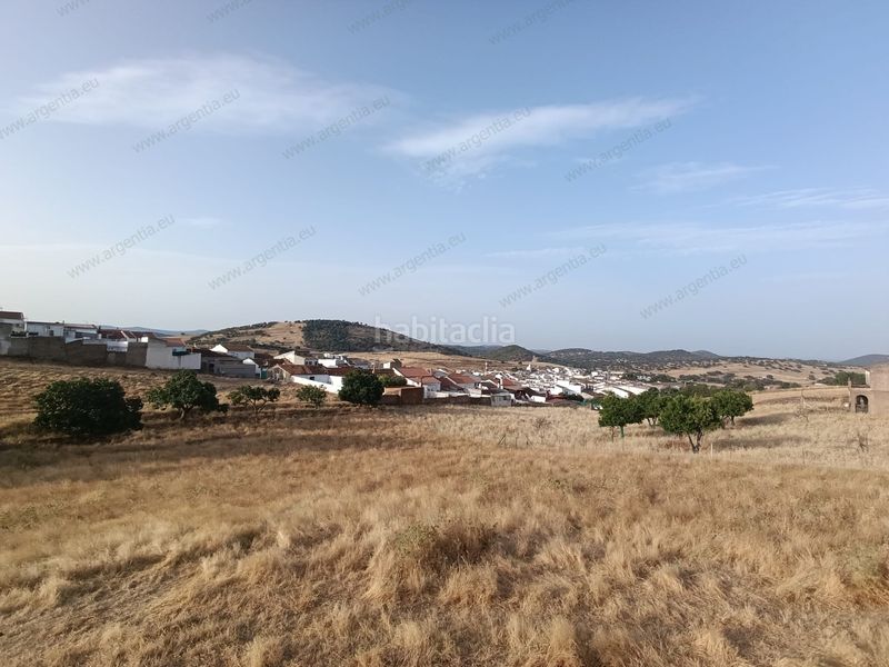 Foto 4377d739-e2cc-4a9d-a848-6b67559ad2c6. Finca rústica a se-6405 27 a Almadén de la Plata