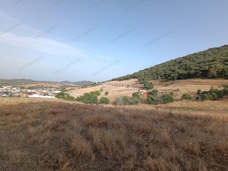 Foto f20ca4ae-aaab-4ea0-b7f4-92eb8f9d5dac. Finca rústica a se-6405 27 a Almadén de la Plata