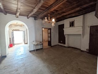 Casa a Se-6405 27. Casa para restaurar.