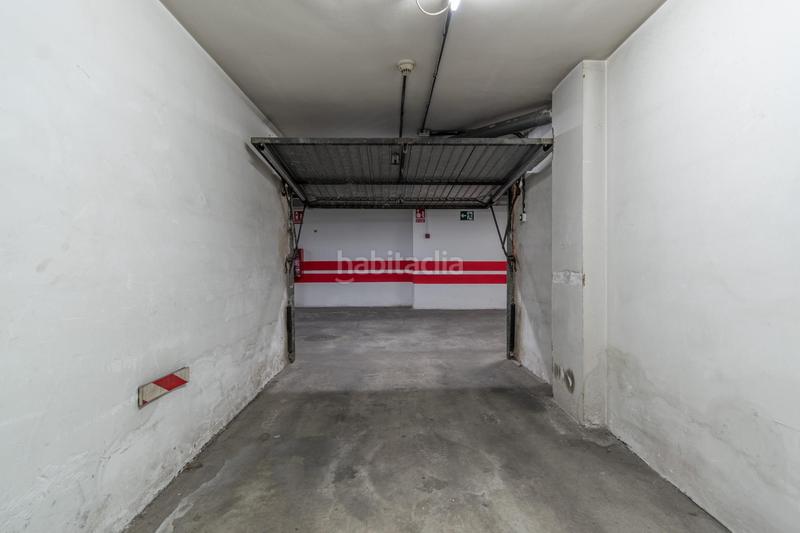 Foto a9a7d6e1-35d3-4c64-b192-26032f03bbaf. Car parking in Camino de Ronda Granada