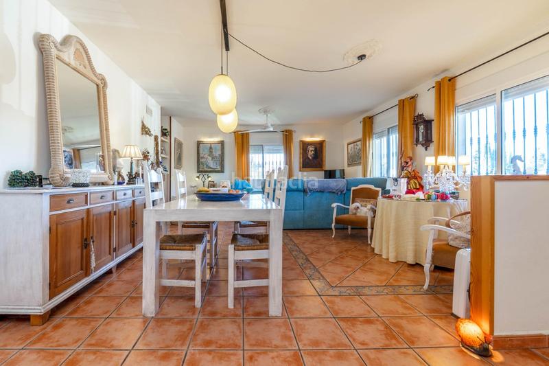 Foto 070b83b6-38d5-498e-986c-06952235d071. Xalet amb aparcament a Moraleda de Zafayona