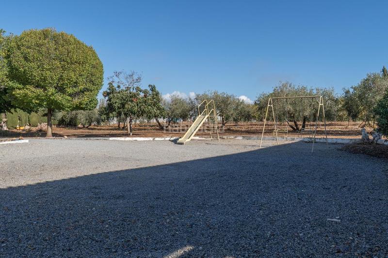 Foto 139beb29-6092-4f82-ba8e-cc7b3557ed5c. Xalet amb aparcament a Moraleda de Zafayona