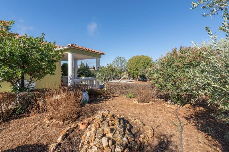 Foto 358aaf84-deb7-4c1d-88bd-b7ae388e1185. Xalet amb aparcament a Moraleda de Zafayona