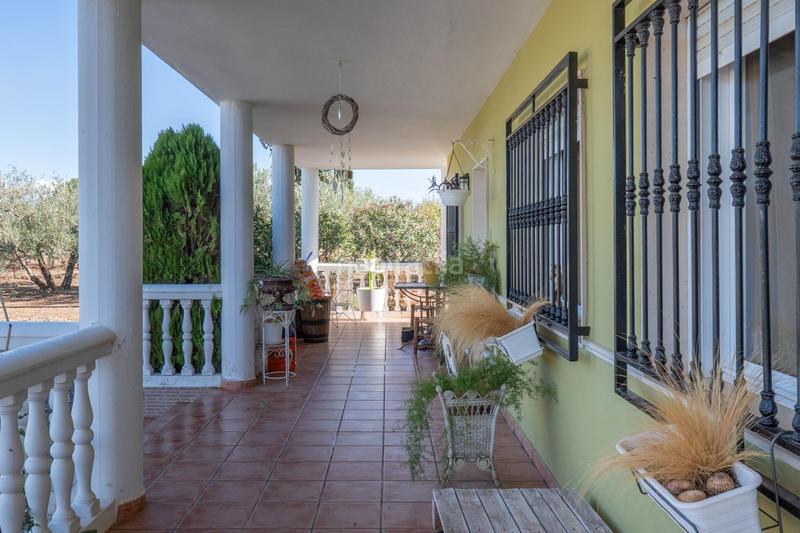 Foto c20f6184-eeca-47d7-9189-bd9367042958. Xalet amb aparcament a Moraleda de Zafayona