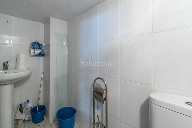 Foto d3cabeba-ed3b-4f01-9fba-4646040f4c75. Edificio en Peza (La)