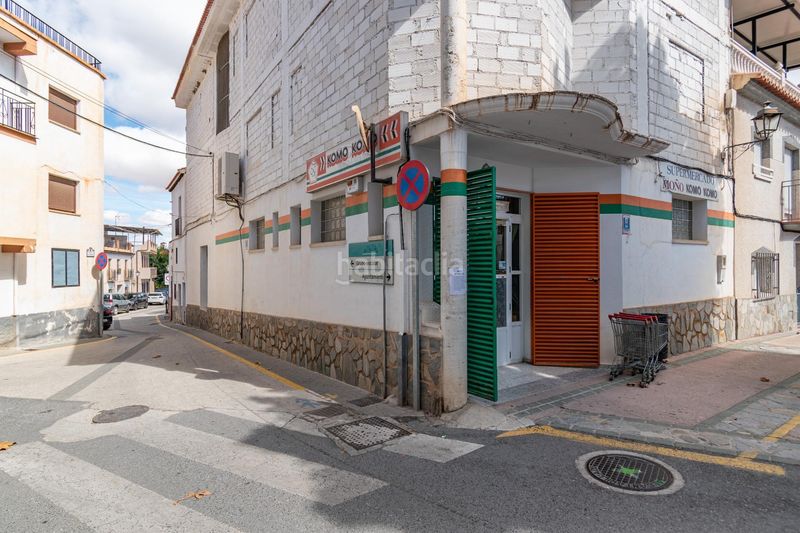 Foto eae8a8d6-1c51-4a25-893b-0aa7af41734e. Edificio en Peza (La)
