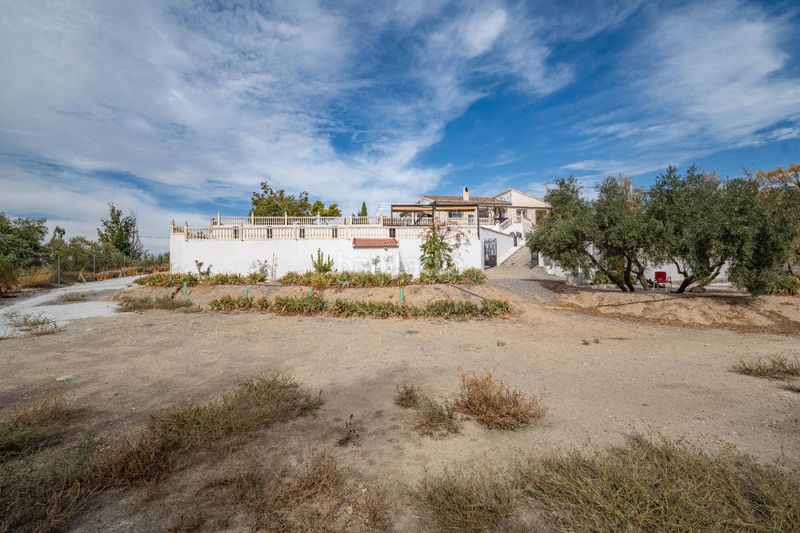 Foto 7596751a-9d05-4e2f-bd0d-b0c71daa0734. Xalet amb aparcament a Alfacar