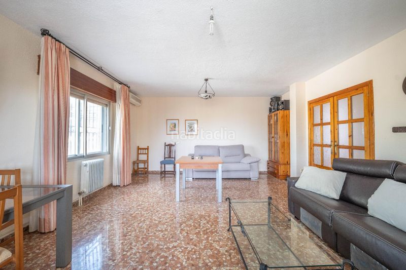 Foto e1d52e86-3c86-4a10-ae06-761319f1fe7b. Xalet amb aparcament a Alfacar