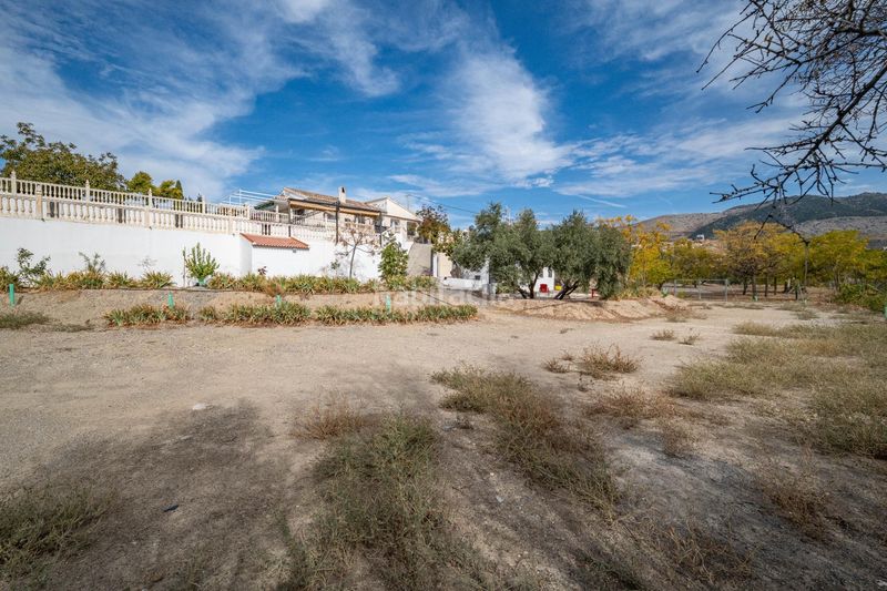 Foto eb7a48be-2240-4560-b1aa-a3ad4f134d95. Xalet amb aparcament a Alfacar