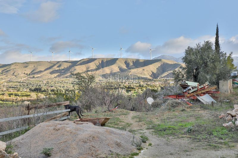 Foto b3df4829-1631-4873-9c36-0dba9a0e78b9. Casa amb aparcament a Valle (El)