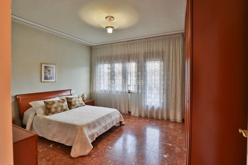 Foto b22b548b-7fbe-4a01-bcf5-39b1c9277dc0. Casa adosada en andalucia gran casa en Padul