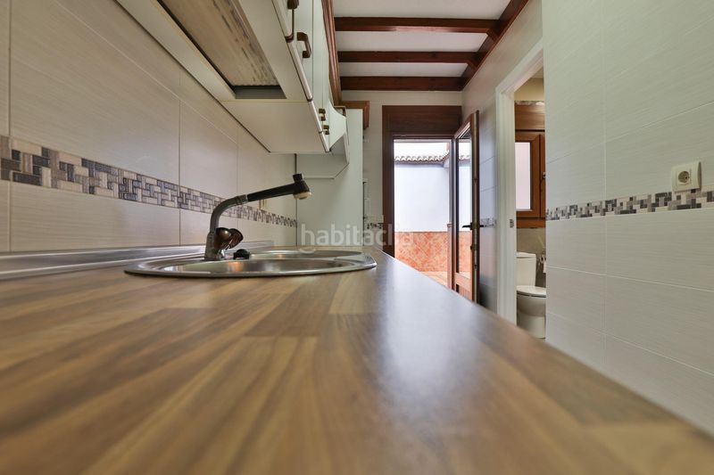 Foto c3a5f16b-7574-4367-ba94-a0dd3fef09ca. Casa adosada en andalucia gran casa en Padul